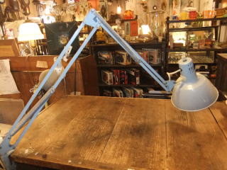  �X�C�x�����C�g�@�A���e�B�[�N�Ɩ��@�����v�@���C�g�@�g������